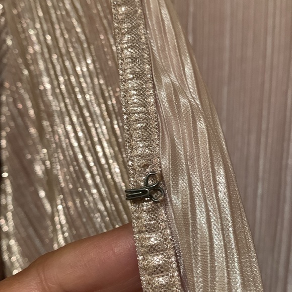 Abercrombie and Fitch Metallic Rose Gold Pleated Wrap Top Blouse Size Small used - Picture 13 of 15